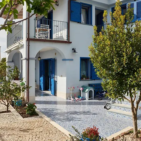 Casa Azzurra Апартаменты *